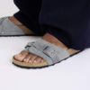Cuir suédé tressé Oita Gris basalte Cuir suédé tressé Oita Gris basalte