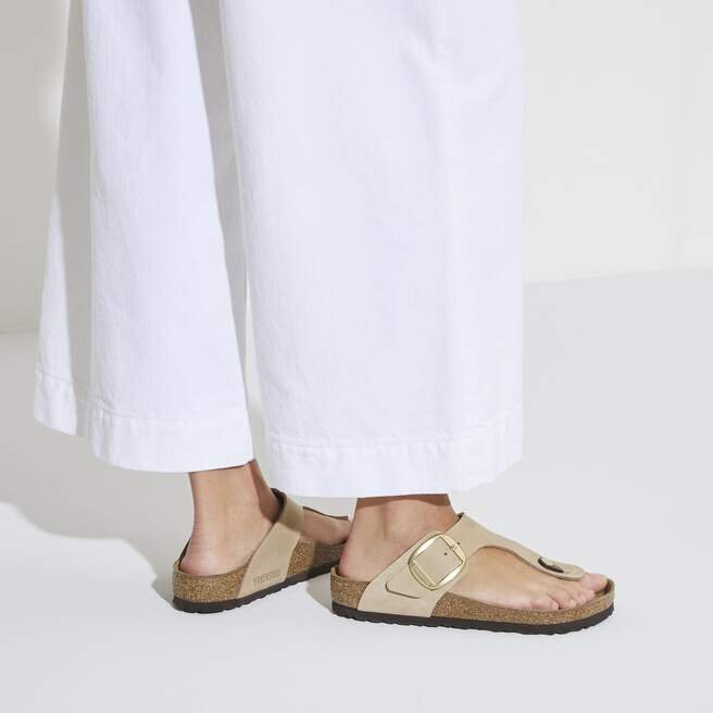 Gizeh Big Buckle en cuir nubuck Gizeh Big Buckle en cuir nubuck