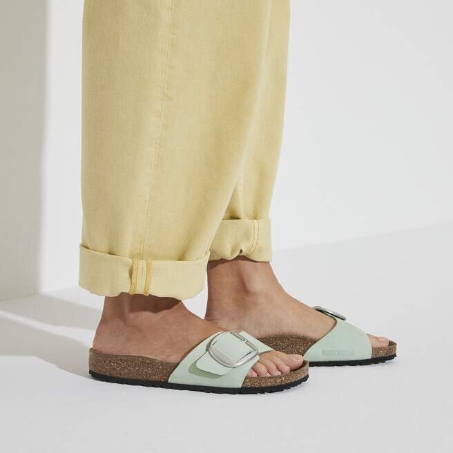 Madrid en cuir nubuck avec Big Buckle Madrid en cuir nubuck avec Big Buckle